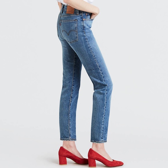 Levi Gold Tab Mom Jeans - Picture 2 of 7